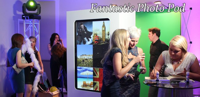 Fantastic photo pod, photo booth or photo kiosk for exhibitions